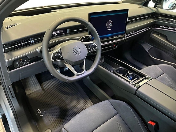 Volkswagen ID.7 5 of 5