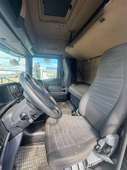 Scania R 440 LB 5 of 7