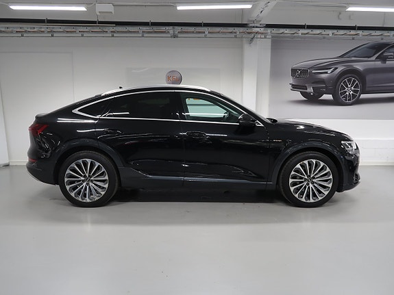 Audi e-tron Sportback 6 of 30
