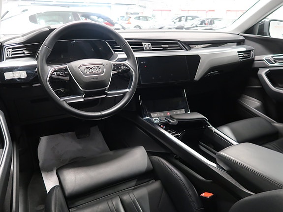 Audi e-tron Sportback 16 of 30