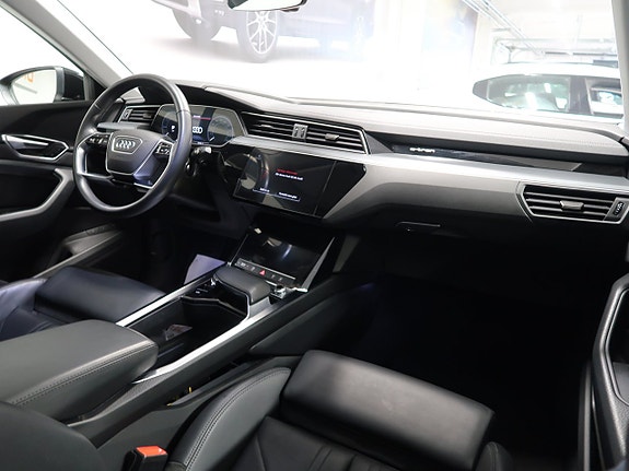 Audi e-tron Sportback 20 of 30