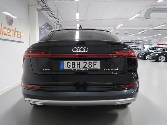 Audi e-tron Sportback 8 of 30