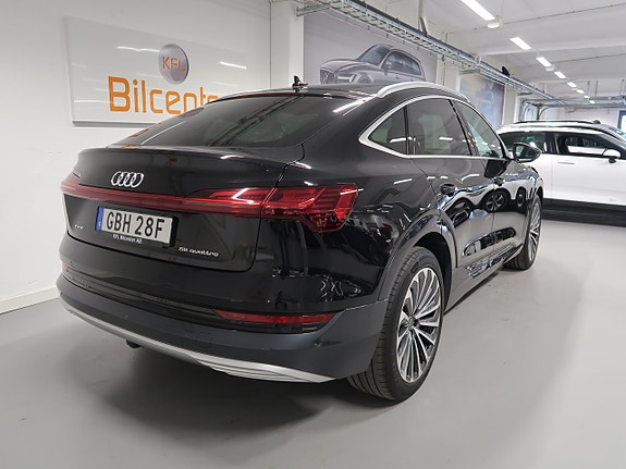 Audi e-tron Sportback 7 of 30
