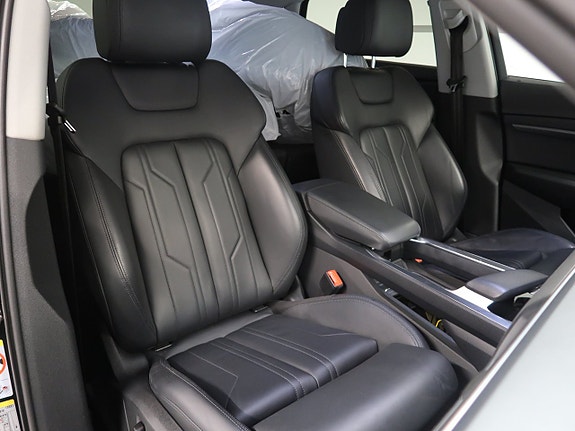 Audi e-tron Sportback 21 of 30