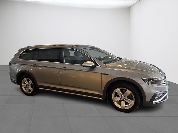 Volkswagen Passat Alltrack 5 of 5