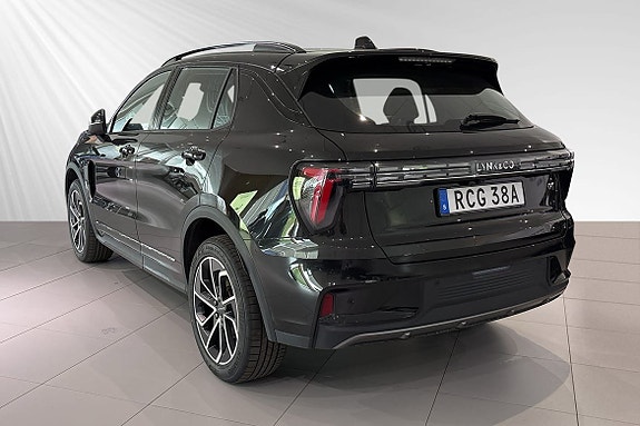 Lynk & Co 01 3 of 5