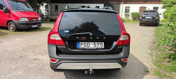 Volvo XC70 3 of 5