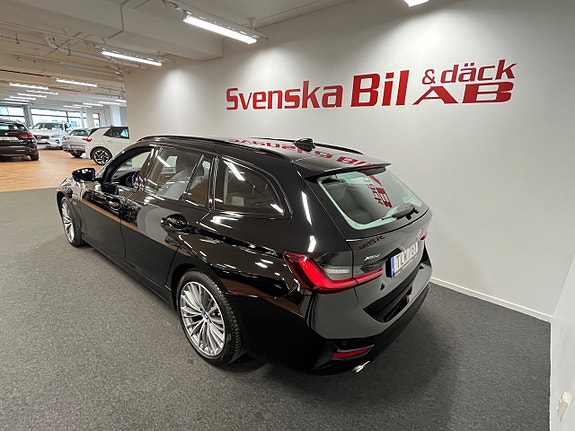 BMW 330e 8 of 22