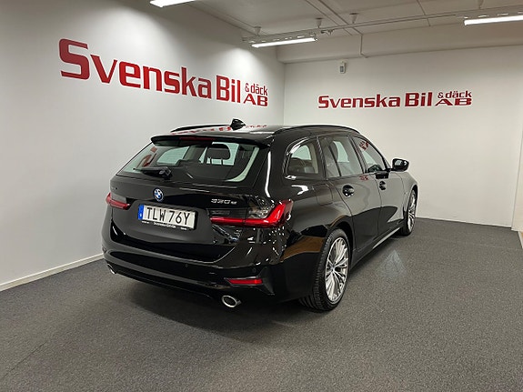 BMW 330e 9 of 22
