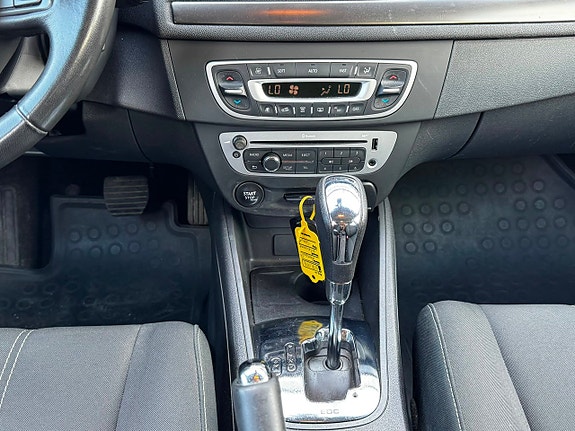 Renault Megane 14 of 18