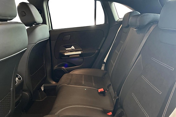 Mercedes-Benz GLA250 e 11 of 11
