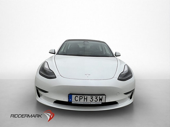 Tesla Model 3 3 of 5