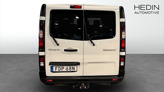Renault Trafic 7 of 12