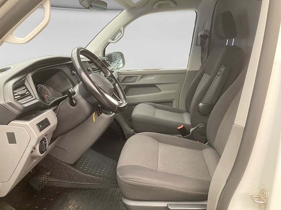 Volkswagen Transporter 9 of 15