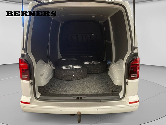 Volkswagen Transporter 4 of 15