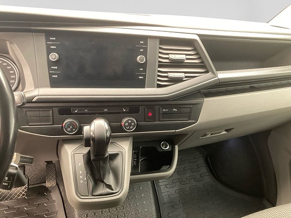 Volkswagen Transporter 12 of 15