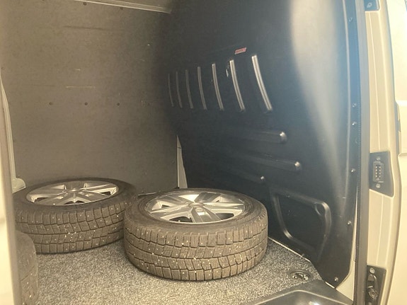 Volkswagen Transporter 6 of 15