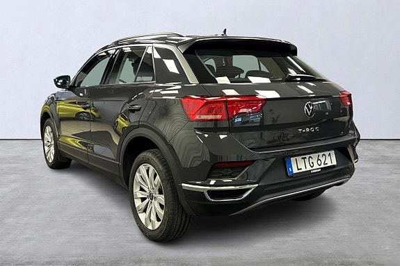Volkswagen T-Roc 4 of 5
