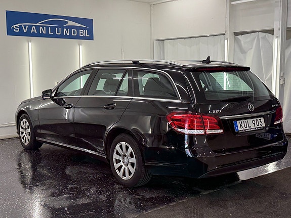 Mercedes-Benz E220 5 of 5