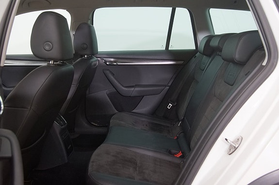 Skoda Octavia Scout 19 of 20