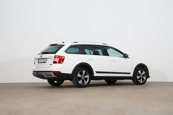 Skoda Octavia Scout 5 of 5
