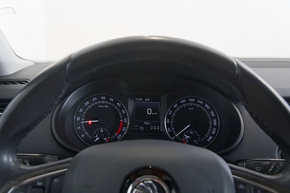 Skoda Octavia Scout 11 of 20