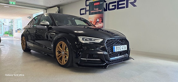 Audi S3 2 of 5