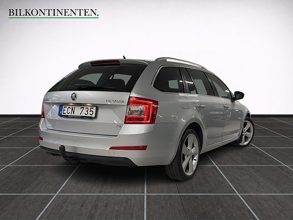 Skoda Octavia 3 of 5