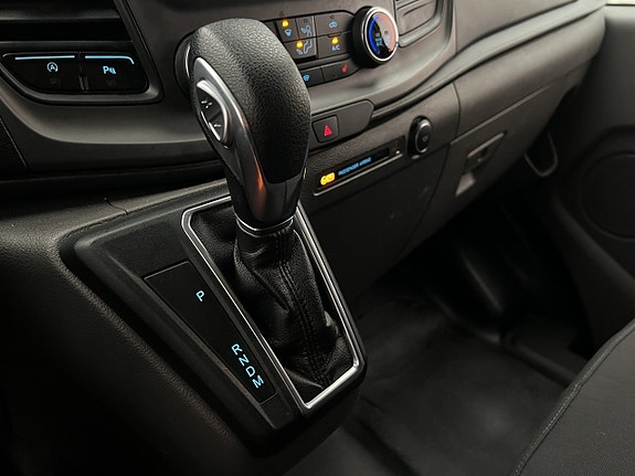 Ford Transit Custom 19 of 27