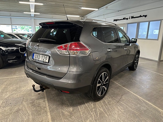 Nissan X-Trail 3 of 5