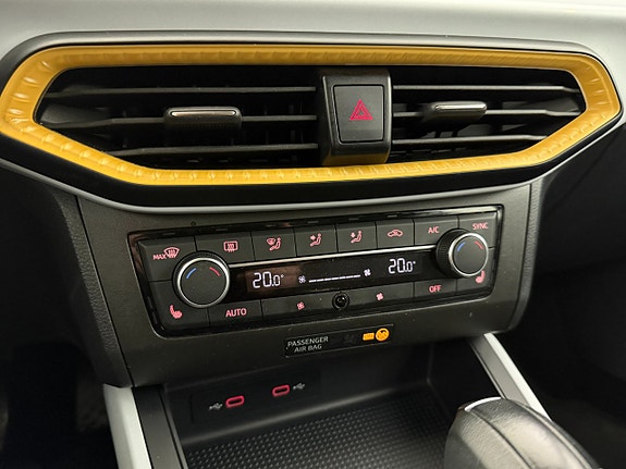 Seat Arona 19 of 22