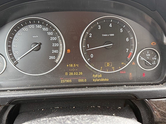 BMW 528 8 of 9