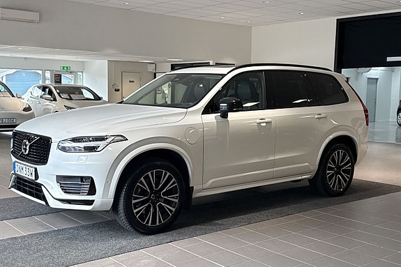 Volvo XC90 3 of 5