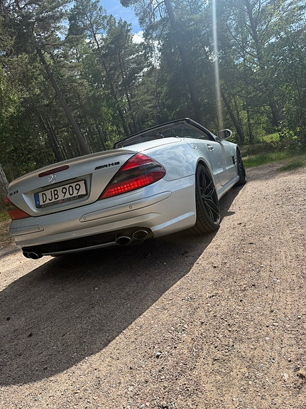Mercedes-Benz SL55 2 of 5