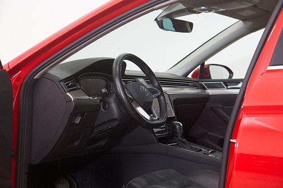 Volkswagen Passat 9 of 20