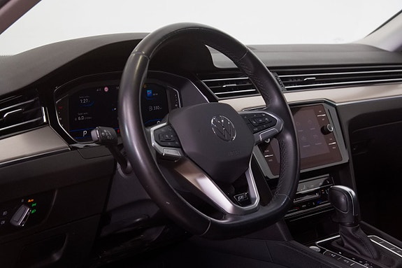 Volkswagen Passat 11 of 20