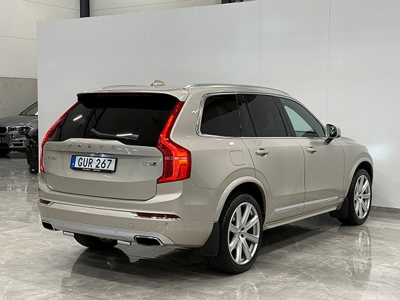 Volvo XC90 5 of 30