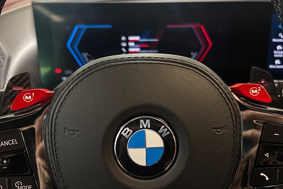 BMW XM 9 of 21