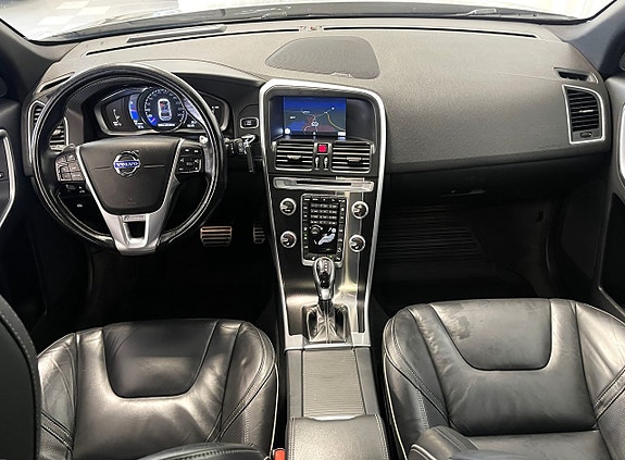 Volvo XC60 8 of 24