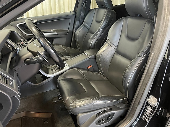 Volvo XC60 6 of 24