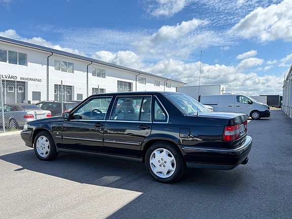 Volvo S90 4 of 5