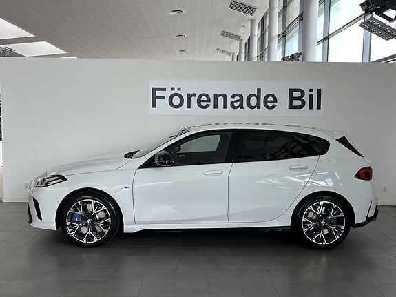 BMW M135i 3 of 5