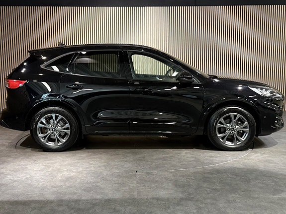 Ford Kuga 3 of 5