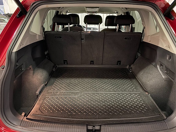 Volkswagen Tiguan Allspace 6 of 16