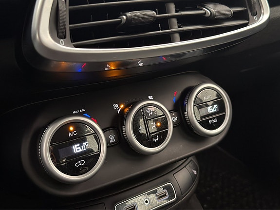 Fiat 500X 23 of 30