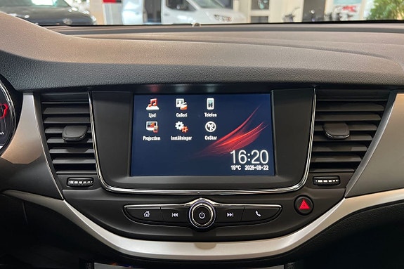 Opel Astra 17 of 19