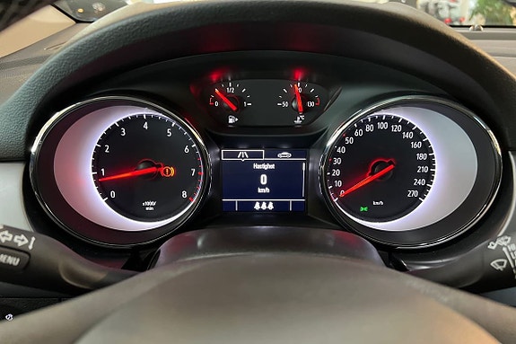 Opel Astra 18 of 19