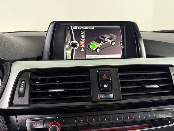 BMW 320i 15 of 19