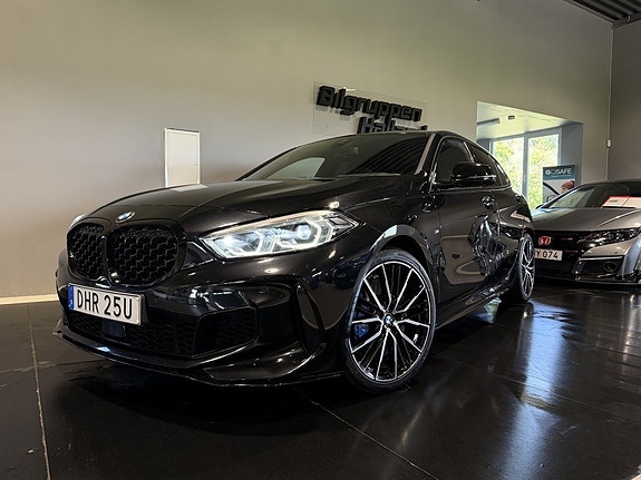 BMW M135i 10 of 30