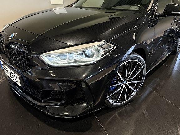 BMW M135i 11 of 30